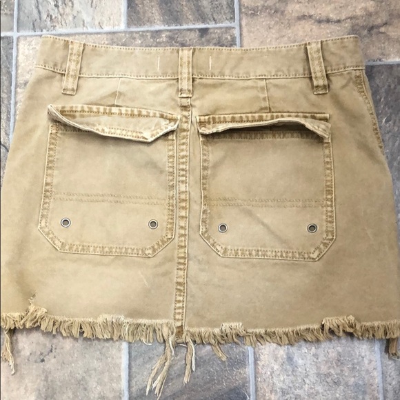 Free People Size 24 Khaki Skirt - Picture 2 of 3